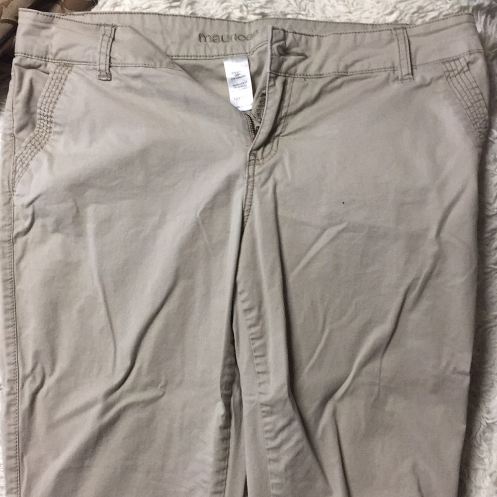 Marurices.Khaki pants